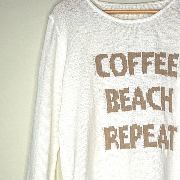 Boutique White and Tan Graphic Lightweight Sweater – Size S – NWT - Picture 4 of 7